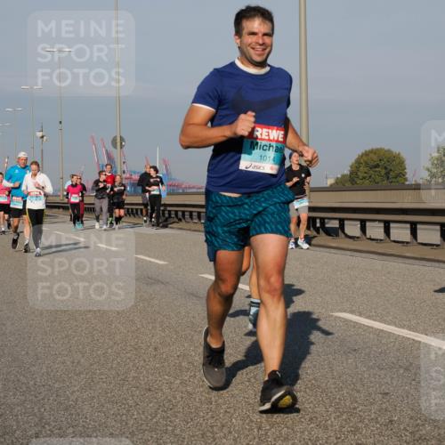 03.10.2025 - Köhlbrandbrückenlauf Fabian Wolf http://msf.ph/oto/9039089 03.10.2025 09:53:23 Position 3 1014, 1188 meine-sportfotos.de