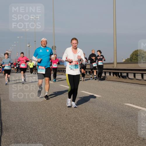 03.10.2025 - Köhlbrandbrückenlauf Fabian Wolf http://msf.ph/oto/9039158 03.10.2025 09:53:27 Position 3 3218, 1742 meine-sportfotos.de
