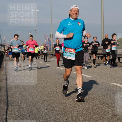 03.10.2025 - Köhlbrandbrückenlauf Fabian Wolf http://msf.ph/oto/9039198 03.10.2025 09:53:29 Position 3 3218 meine-sportfotos.de