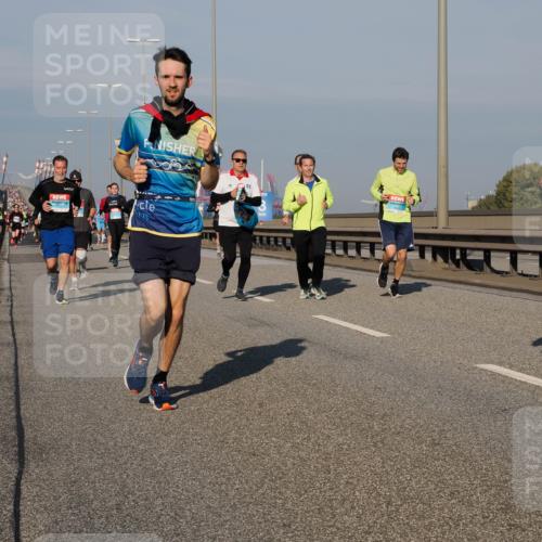 03.10.2025 - Köhlbrandbrückenlauf Fabian Wolf http://msf.ph/oto/9039382 03.10.2025 09:53:37 Position 3 1536 meine-sportfotos.de