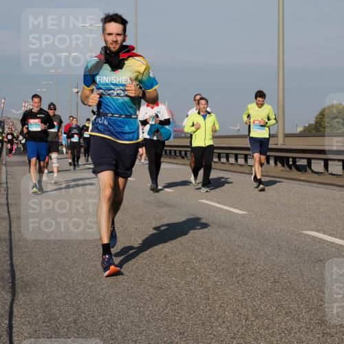 03.10.2025 - Köhlbrandbrückenlauf Fabian Wolf http://msf.ph/oto/9039387 03.10.2025 09:53:37 Position 3 1536 meine-sportfotos.de