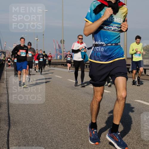 03.10.2025 - Köhlbrandbrückenlauf Fabian Wolf http://msf.ph/oto/9039407 03.10.2025 09:53:38 Position 3  meine-sportfotos.de