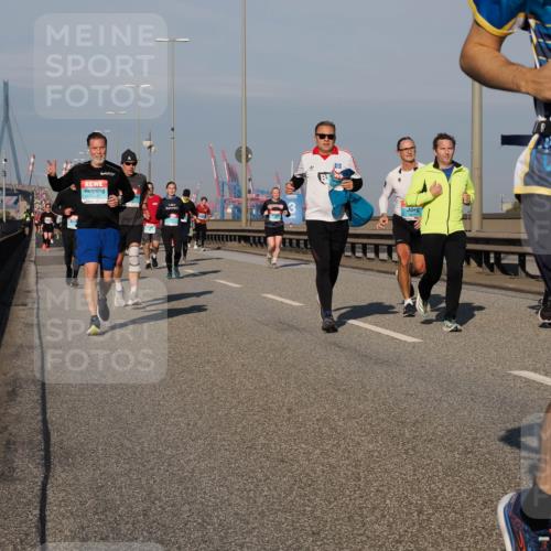 03.10.2025 - Köhlbrandbrückenlauf Fabian Wolf http://msf.ph/oto/9039417 03.10.2025 09:53:38 Position 3 1660 meine-sportfotos.de