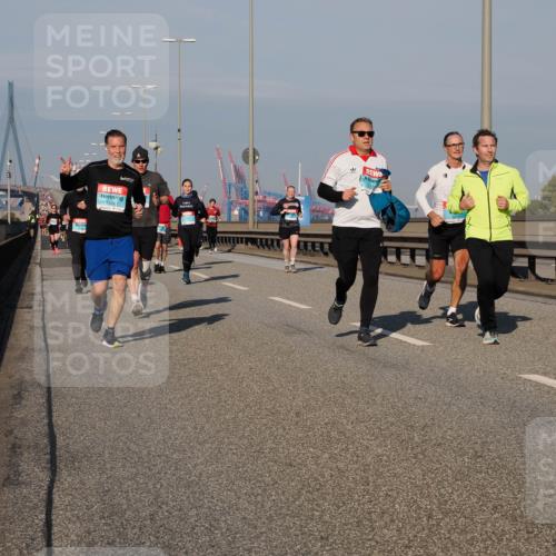 03.10.2025 - Köhlbrandbrückenlauf Fabian Wolf http://msf.ph/oto/9039429 03.10.2025 09:53:39 Position 3 1660, 1601 meine-sportfotos.de