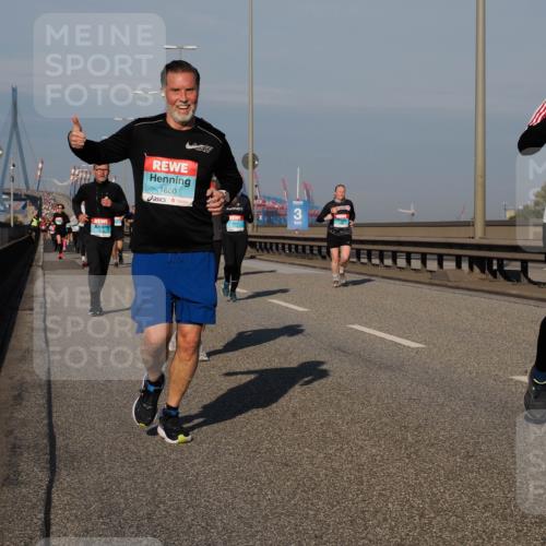 03.10.2025 - Köhlbrandbrückenlauf Fabian Wolf http://msf.ph/oto/9039489 03.10.2025 09:53:41 Position 3 1873, 1660, 3, 137 meine-sportfotos.de