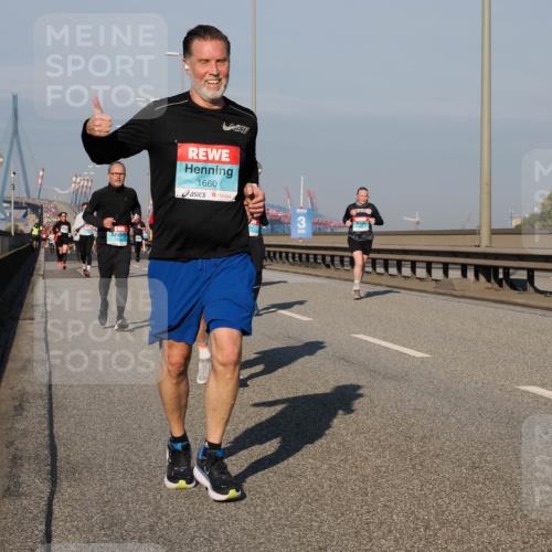 03.10.2025 - Köhlbrandbrückenlauf Fabian Wolf http://msf.ph/oto/9039498 03.10.2025 09:53:41 Position 3 1660 meine-sportfotos.de