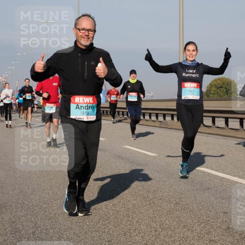 03.10.2025 - Köhlbrandbrückenlauf Fabian Wolf http://msf.ph/oto/9039566 03.10.2025 09:53:45 Position 3 1873, 3743, 3006 meine-sportfotos.de