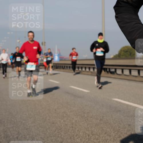 03.10.2025 - Köhlbrandbrückenlauf Fabian Wolf http://msf.ph/oto/9039599 03.10.2025 09:53:46 Position 3  meine-sportfotos.de