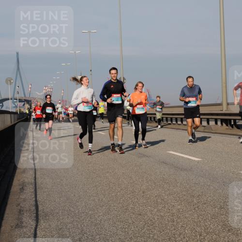 03.10.2025 - Köhlbrandbrückenlauf Fabian Wolf http://msf.ph/oto/9039667 03.10.2025 09:53:49 Position 3 1229 meine-sportfotos.de