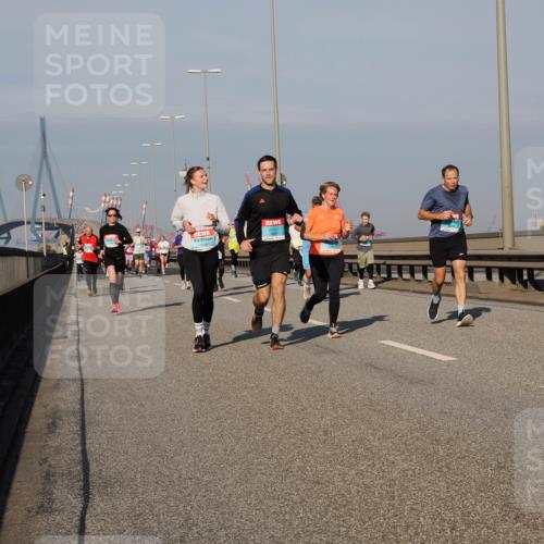 03.10.2025 - Köhlbrandbrückenlauf Fabian Wolf http://msf.ph/oto/9039672 03.10.2025 09:53:50 Position 3  meine-sportfotos.de