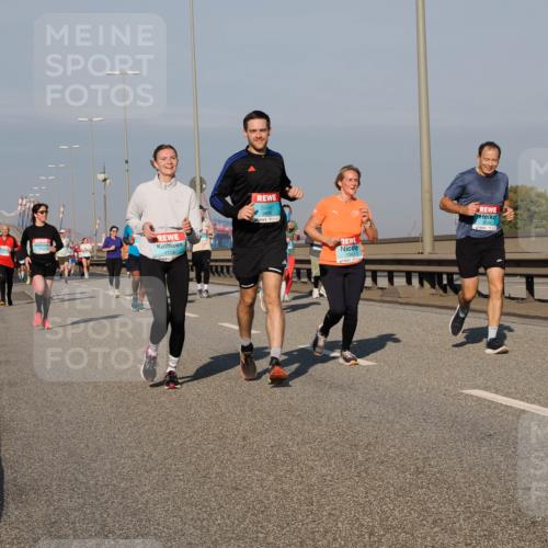 03.10.2025 - Köhlbrandbrückenlauf Fabian Wolf http://msf.ph/oto/9039708 03.10.2025 09:53:51 Position 3 1229, 1343 meine-sportfotos.de