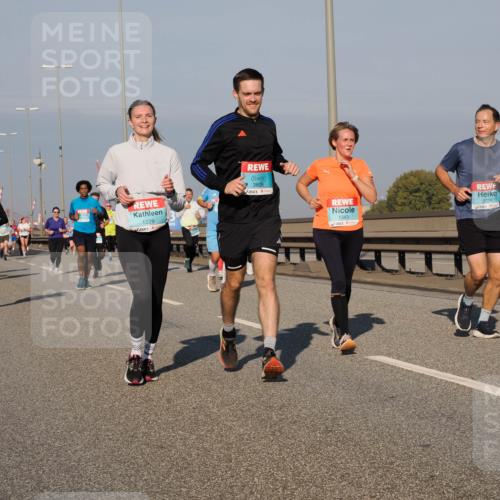 03.10.2025 - Köhlbrandbrückenlauf Fabian Wolf http://msf.ph/oto/9039732 03.10.2025 09:53:52 Position 3 1229, 3808, 1343, 2026 meine-sportfotos.de