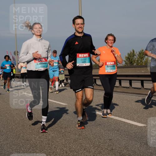 03.10.2025 - Köhlbrandbrückenlauf Fabian Wolf http://msf.ph/oto/9039747 03.10.2025 09:53:52 Position 3 1229, 3808, 1343, 2026 meine-sportfotos.de