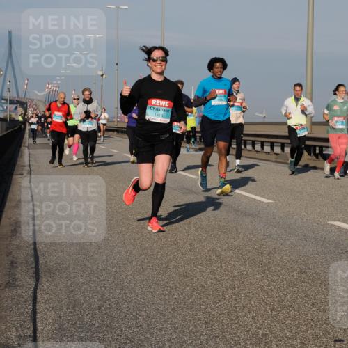 03.10.2025 - Köhlbrandbrückenlauf Fabian Wolf http://msf.ph/oto/9039782 03.10.2025 09:53:55 Position 3 3123, 1413 meine-sportfotos.de