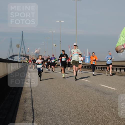 03.10.2025 - Köhlbrandbrückenlauf Fabian Wolf http://msf.ph/oto/9039934 03.10.2025 09:54:03 Position 3 3 meine-sportfotos.de