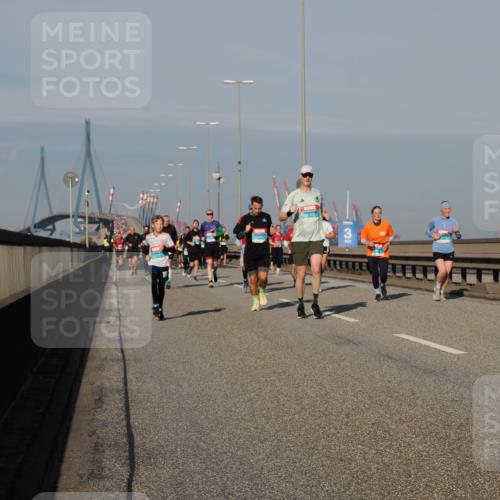 03.10.2025 - Köhlbrandbrückenlauf Fabian Wolf http://msf.ph/oto/9039939 03.10.2025 09:54:04 Position 3  meine-sportfotos.de