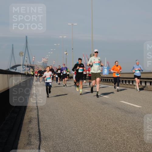 03.10.2025 - Köhlbrandbrückenlauf Fabian Wolf http://msf.ph/oto/9039945 03.10.2025 09:54:04 Position 3  meine-sportfotos.de