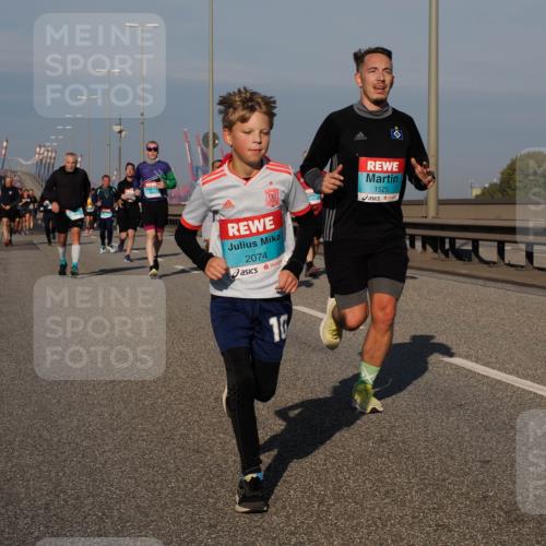 03.10.2025 - Köhlbrandbrückenlauf Fabian Wolf http://msf.ph/oto/9040023 03.10.2025 09:54:08 Position 3 2074, 1525 meine-sportfotos.de