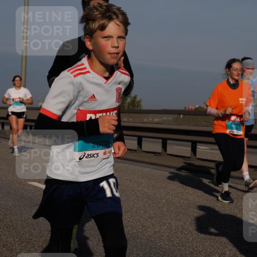 03.10.2025 - Köhlbrandbrückenlauf Fabian Wolf http://msf.ph/oto/9040041 03.10.2025 09:54:09 Position 3 2074, 10 meine-sportfotos.de