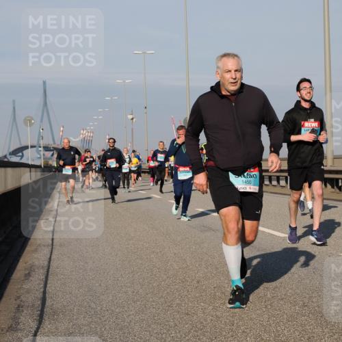 03.10.2025 - Köhlbrandbrückenlauf Fabian Wolf http://msf.ph/oto/9040136 03.10.2025 09:54:14 Position 3 1450 meine-sportfotos.de