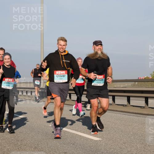 03.10.2025 - Köhlbrandbrückenlauf Fabian Wolf http://msf.ph/oto/9040351 03.10.2025 09:54:25 Position 3 3068, 1391, 3524, 8, 1419 meine-sportfotos.de