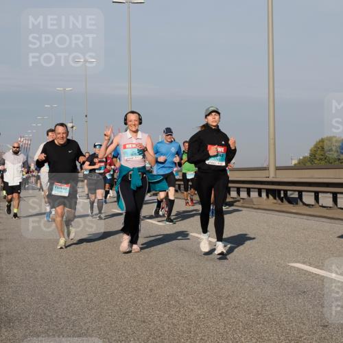 03.10.2025 - Köhlbrandbrückenlauf Fabian Wolf http://msf.ph/oto/9040456 03.10.2025 09:54:30 Position 3 1149, 3818, 1747, 3202 meine-sportfotos.de