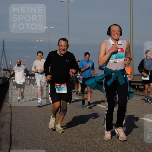03.10.2025 - Köhlbrandbrückenlauf Fabian Wolf http://msf.ph/oto/9040508 03.10.2025 09:54:31 Position 3 1149, 3818 meine-sportfotos.de