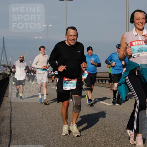 03.10.2025 - Köhlbrandbrückenlauf Fabian Wolf http://msf.ph/oto/9040522 03.10.2025 09:54:32 Position 3 1149, 3818 meine-sportfotos.de