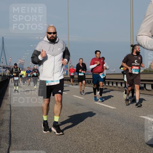 03.10.2025 - Köhlbrandbrückenlauf Fabian Wolf http://msf.ph/oto/9040613 03.10.2025 09:54:35 Position 3 288 meine-sportfotos.de