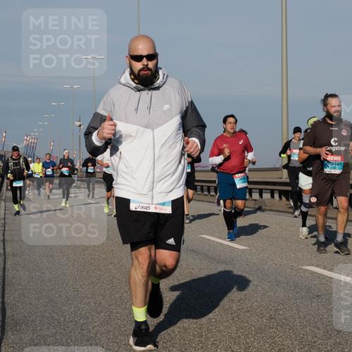 03.10.2025 - Köhlbrandbrückenlauf Fabian Wolf http://msf.ph/oto/9040631 03.10.2025 09:54:36 Position 3 2786 meine-sportfotos.de