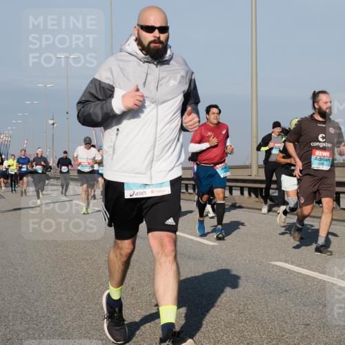 03.10.2025 - Köhlbrandbrückenlauf Fabian Wolf http://msf.ph/oto/9040636 03.10.2025 09:54:36 Position 3 200, 2786 meine-sportfotos.de