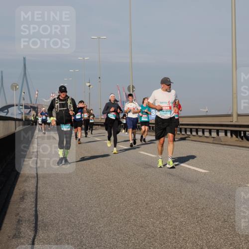 03.10.2025 - Köhlbrandbrückenlauf Fabian Wolf http://msf.ph/oto/9040703 03.10.2025 09:54:39 Position 3 1512 meine-sportfotos.de