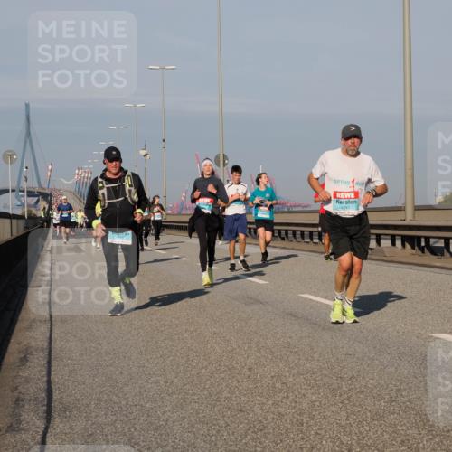 03.10.2025 - Köhlbrandbrückenlauf Fabian Wolf http://msf.ph/oto/9040731 03.10.2025 09:54:40 Position 3 1341, 6 meine-sportfotos.de