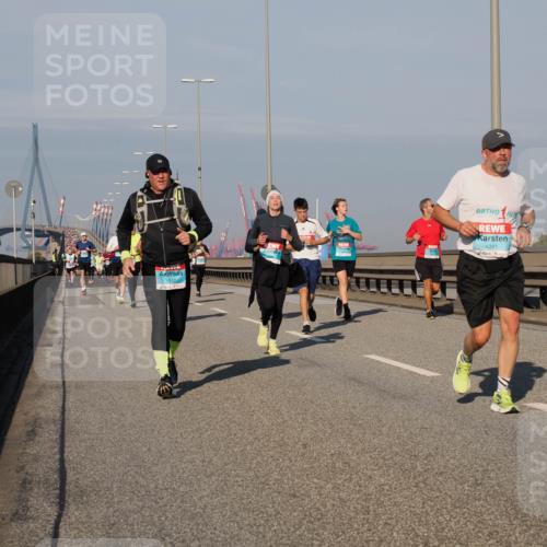 03.10.2025 - Köhlbrandbrückenlauf Fabian Wolf http://msf.ph/oto/9040753 03.10.2025 09:54:41 Position 3 1512, 1341 meine-sportfotos.de