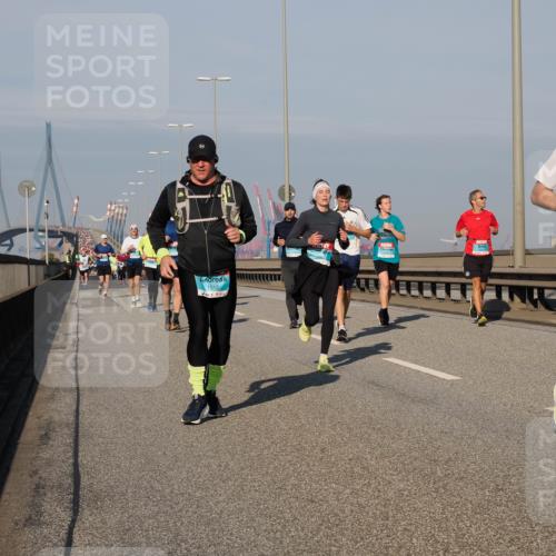 03.10.2025 - Köhlbrandbrückenlauf Fabian Wolf http://msf.ph/oto/9040765 03.10.2025 09:54:41 Position 3 1512, 1341 meine-sportfotos.de