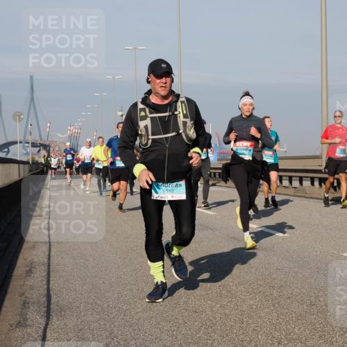03.10.2025 - Köhlbrandbrückenlauf Fabian Wolf http://msf.ph/oto/9040799 03.10.2025 09:54:42 Position 3 1512, 1683 meine-sportfotos.de