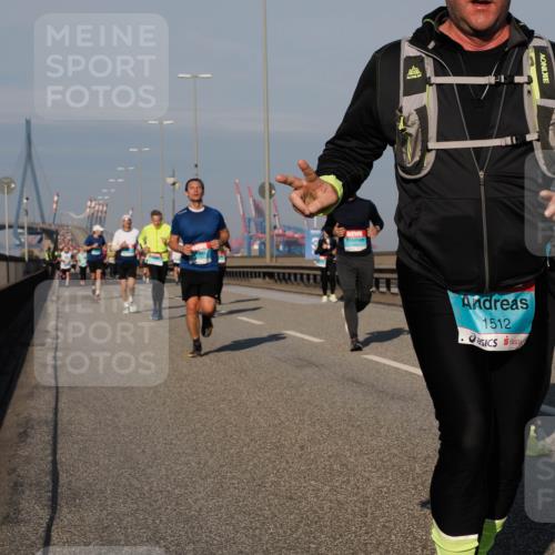 03.10.2025 - Köhlbrandbrückenlauf Fabian Wolf http://msf.ph/oto/9040837 03.10.2025 09:54:43 Position 3 1512 meine-sportfotos.de