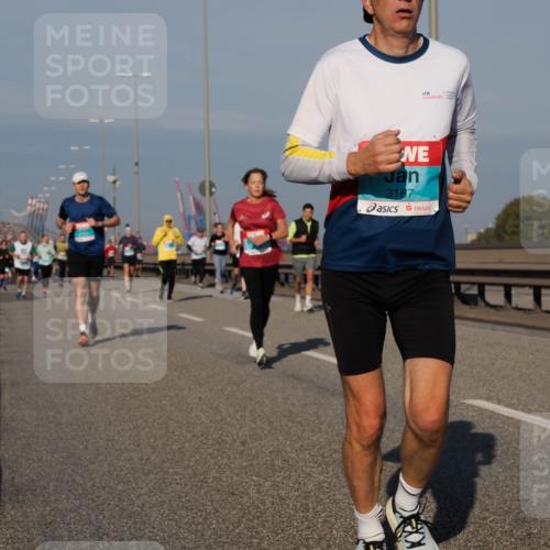 03.10.2025 - Köhlbrandbrückenlauf Fabian Wolf http://msf.ph/oto/9041004 03.10.2025 09:54:52 Position 3 3167 meine-sportfotos.de