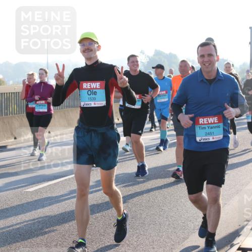 03.10.2025 - Köhlbrandbrückenlauf Lena Gebhardt http://msf.ph/oto/9041040 03.10.2025 09:25:23 Position 1 1539, 2451 meine-sportfotos.de