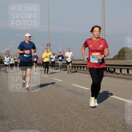 03.10.2025 - Köhlbrandbrückenlauf Fabian Wolf http://msf.ph/oto/9041041 03.10.2025 09:54:54 Position 3 1705 meine-sportfotos.de