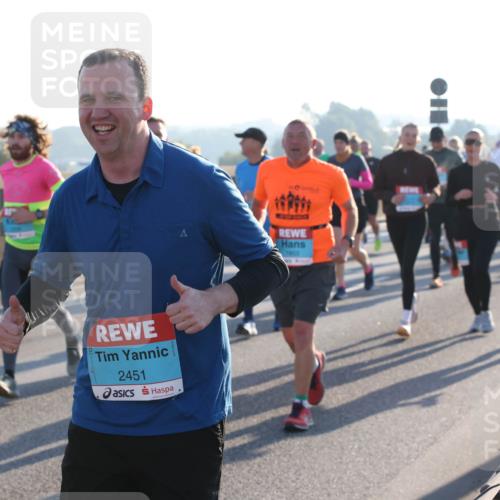 03.10.2025 - Köhlbrandbrückenlauf Lena Gebhardt http://msf.ph/oto/9041089 03.10.2025 09:25:24 Position 1 2451, 1853 meine-sportfotos.de