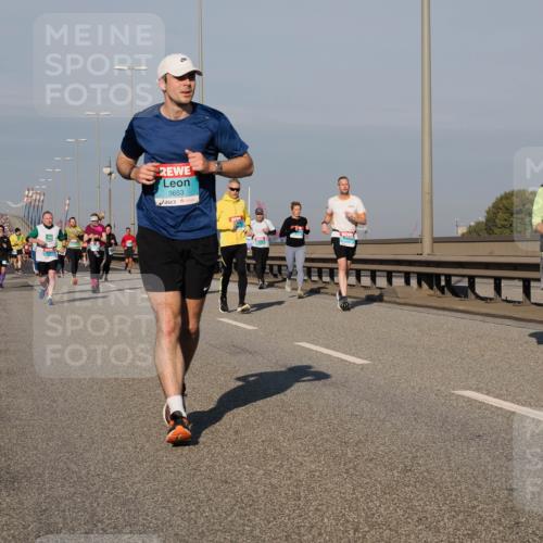03.10.2025 - Köhlbrandbrückenlauf Fabian Wolf http://msf.ph/oto/9041090 03.10.2025 09:54:56 Position 3 3653 meine-sportfotos.de