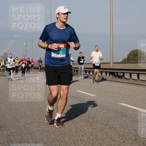 03.10.2025 - Köhlbrandbrückenlauf Fabian Wolf http://msf.ph/oto/9041097 03.10.2025 09:54:57 Position 3 3653 meine-sportfotos.de