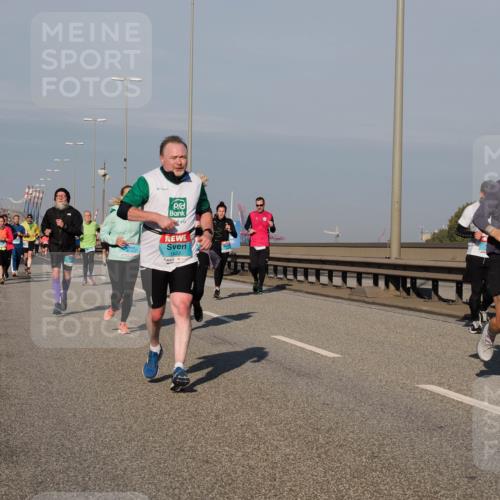 03.10.2025 - Köhlbrandbrückenlauf Fabian Wolf http://msf.ph/oto/9041173 03.10.2025 09:55:03 Position 3 1522, 1801 meine-sportfotos.de