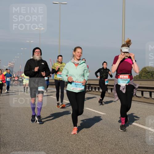 03.10.2025 - Köhlbrandbrückenlauf Fabian Wolf http://msf.ph/oto/9041251 03.10.2025 09:55:06 Position 3 1520, 3717, 1568 meine-sportfotos.de