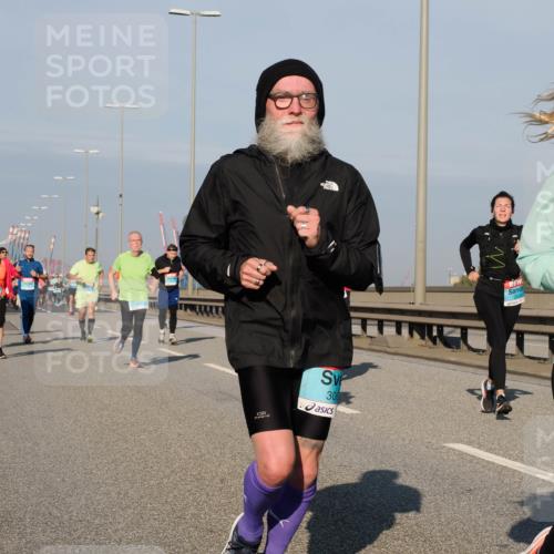 03.10.2025 - Köhlbrandbrückenlauf Fabian Wolf http://msf.ph/oto/9041305 03.10.2025 09:55:08 Position 3 306 meine-sportfotos.de