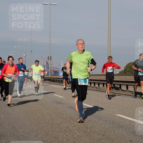 03.10.2025 - Köhlbrandbrückenlauf Fabian Wolf http://msf.ph/oto/9041349 03.10.2025 09:55:11 Position 3 1233, 1802 meine-sportfotos.de