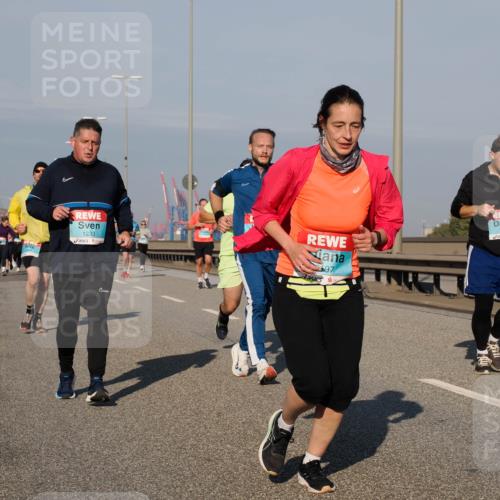 03.10.2025 - Köhlbrandbrückenlauf Fabian Wolf http://msf.ph/oto/9041436 03.10.2025 09:55:14 Position 3 1233, 197, 1681 meine-sportfotos.de