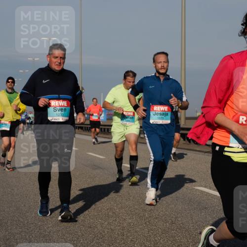 03.10.2025 - Köhlbrandbrückenlauf Fabian Wolf http://msf.ph/oto/9041448 03.10.2025 09:55:15 Position 3 1233, 1259, 1675 meine-sportfotos.de