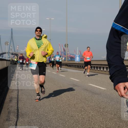 03.10.2025 - Köhlbrandbrückenlauf Fabian Wolf http://msf.ph/oto/9041487 03.10.2025 09:55:17 Position 3  meine-sportfotos.de